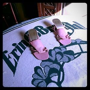 Open toe sandal by Ann marino